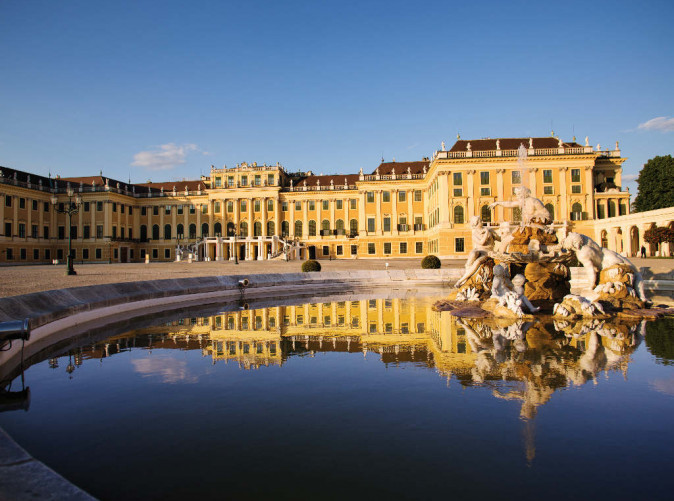 0010_Schoene Aussichten Touristik_Schloss Schoenbrunn_Wien Tourismus_Schoene Aussichten Touristik_40941